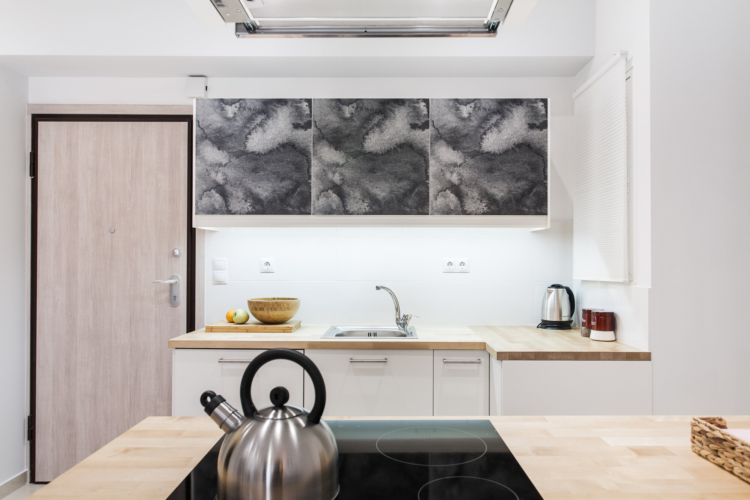 Omnia+pagrati+apartment+athens+greece+beauty+and+simplicity+kitchen+2 (1)