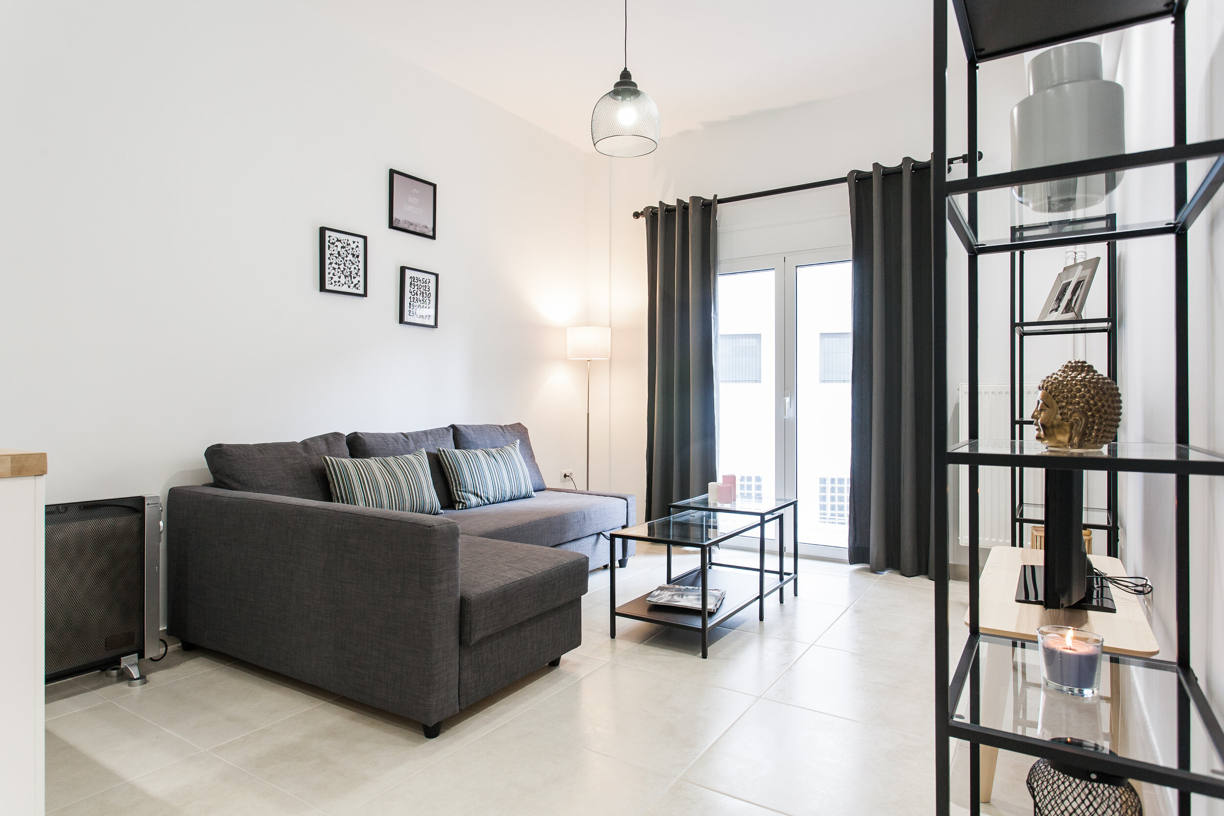 Omnia+pagrati+apartment+athens+greece+beauty+and+simplicity+living+room+0 (1)